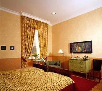 Caesar House Residenze Romane Отель типа "постель и завтрак" 3*