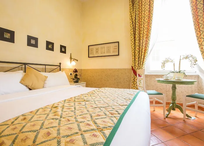 Отель типа "постель и завтрак" Caesar House Residenze Romane 3*