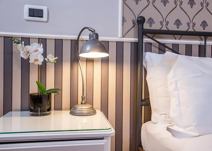 Отель типа "постель и завтрак" Caesar House Residenze Romane
