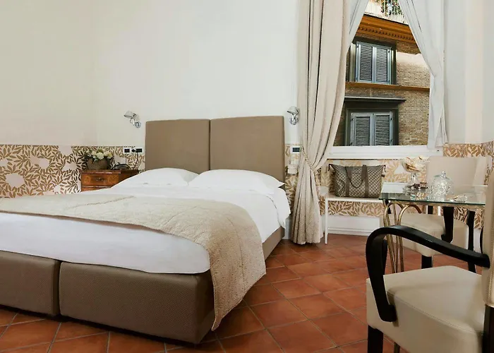Отель типа "постель и завтрак" Caesar House Residenze Romane 3*