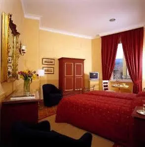 Caesar House Residenze Romane Отель типа "постель и завтрак"